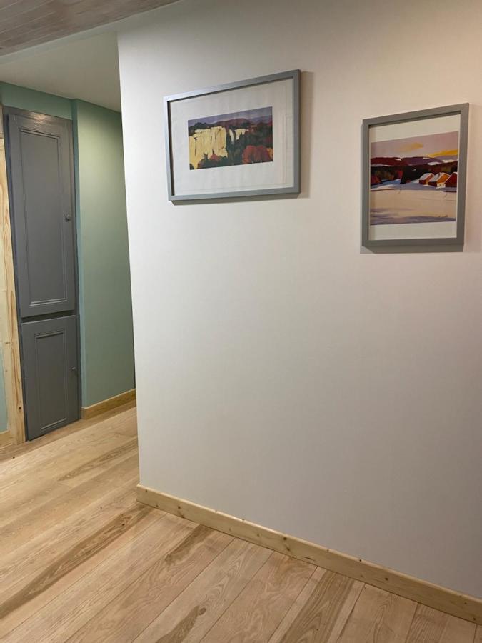 Une Evidence Tendance Et Design Ornans Exteriér fotografie